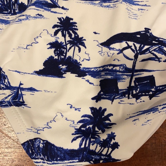 Brolly Beach Brolly Beach - Picture 3 of 3